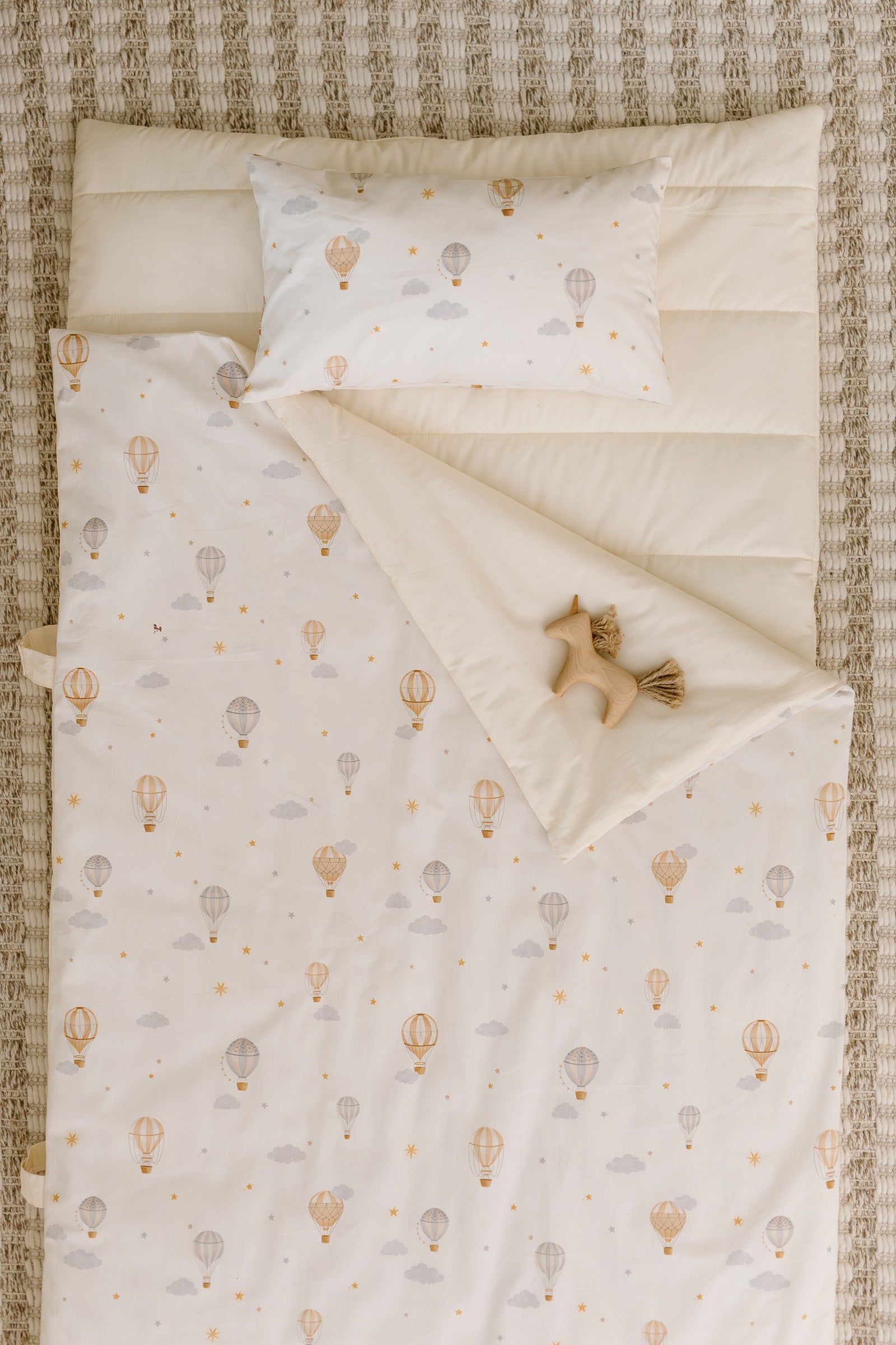 Organic Portable Bedding Set- Hot Balloon