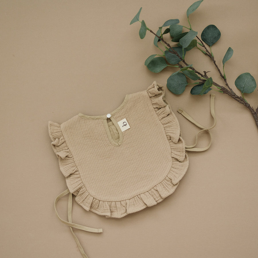 Ruffle Bib- Hazel