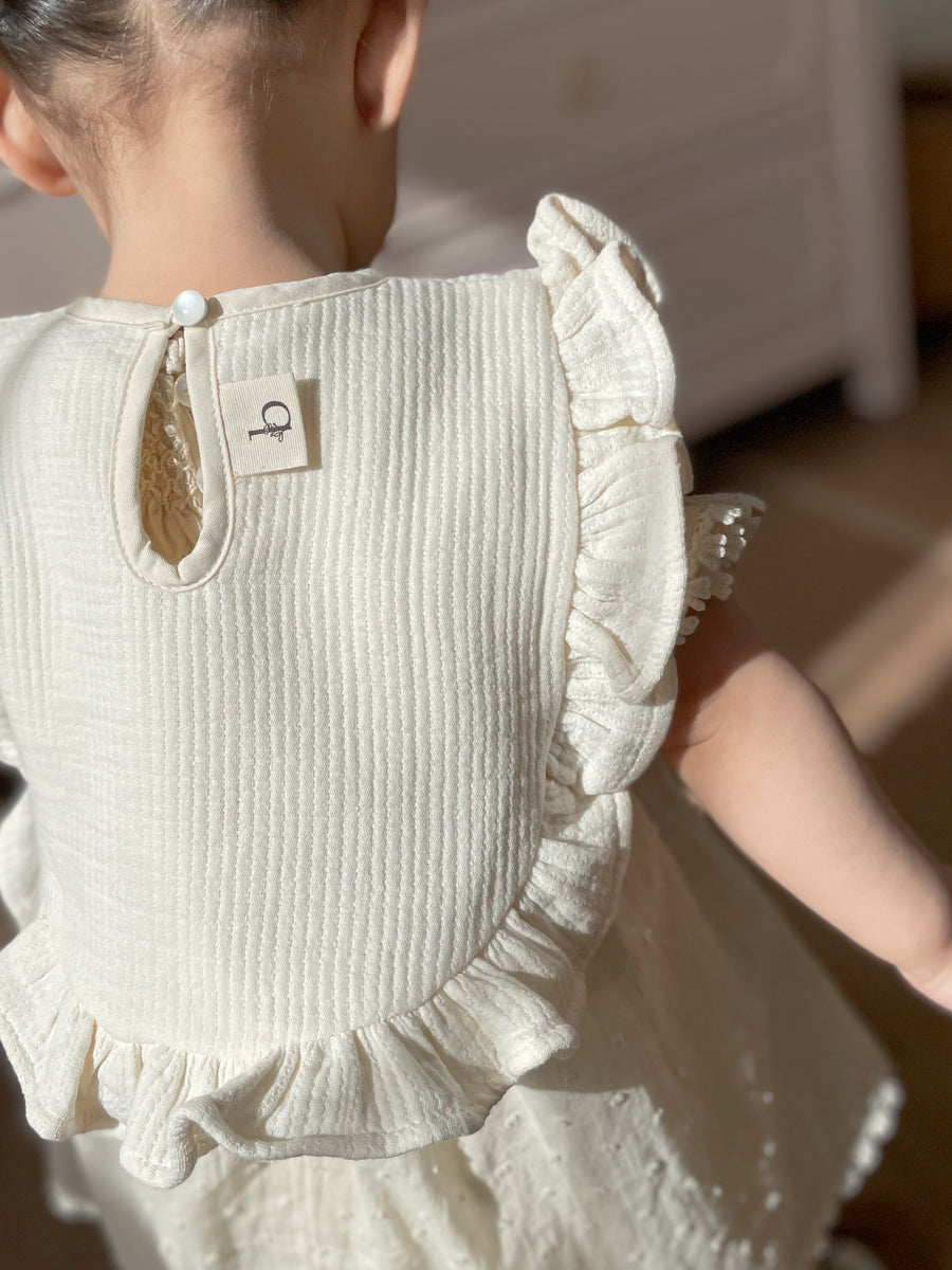 Ruffle Bib- Cream